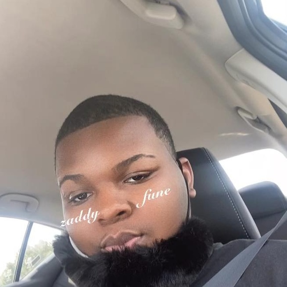 Profile Picture of Jontavius Surles (@jontaviussurles) on Poshmark