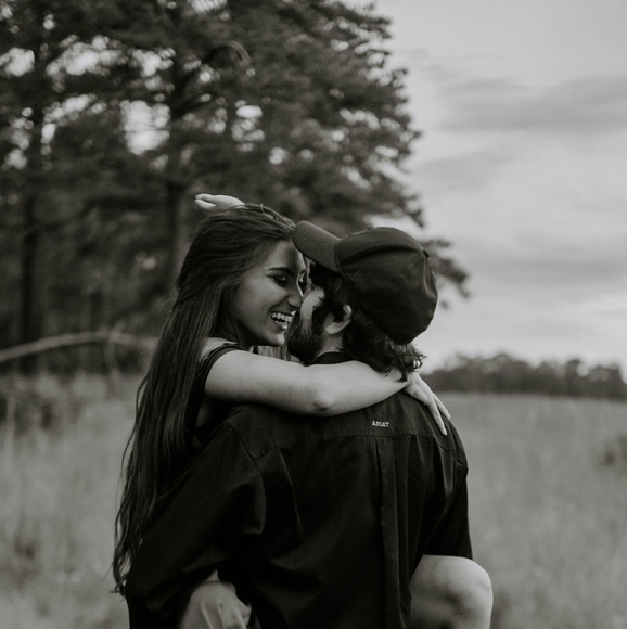 Profile Picture of Isabella Hosner (@izzabella9988) on Poshmark