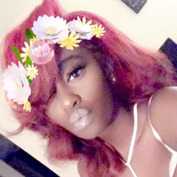 Profile Picture of Alexcia Davis (@alexxbarbie) on Poshmark