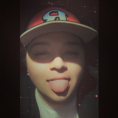 Profile Picture of Andrew Aragon (@aragon1_Hunter) on Twitter