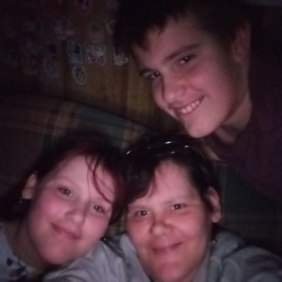 Profile Picture of Stacy Avery (@stacyavery18) on Poshmark