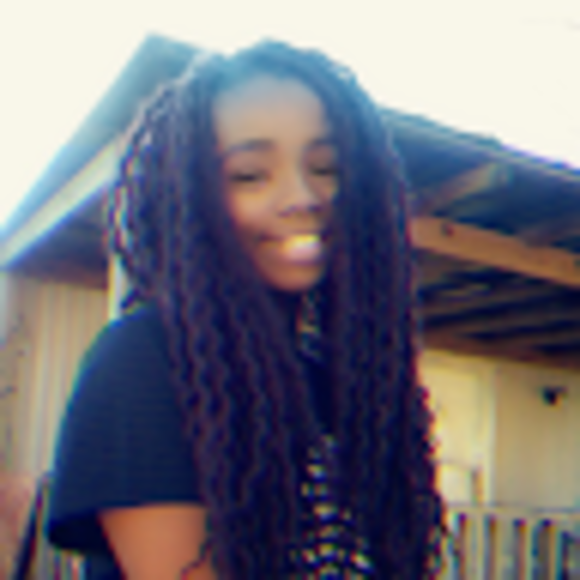 Profile Picture of Johnique Blanks (@johniqueblanks) on Poshmark