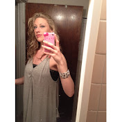 Profile Picture of Amanda Vincent (@AEV1427) on Youtube