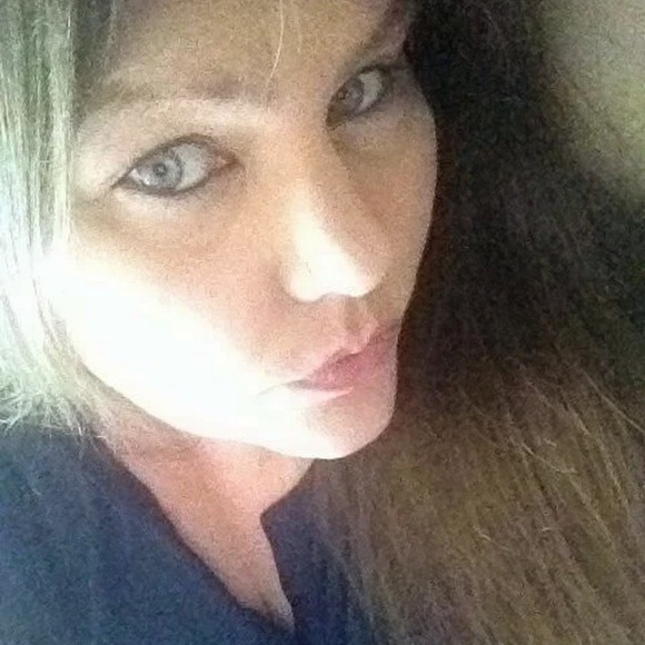 Profile Picture of Jeanetta Tranby (@jeanettat1214) on Poshmark