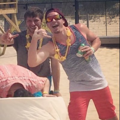 Profile Picture of Tyler Kroll (@tkrollski) on Twitter