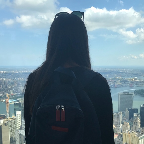 Profile Picture of Bianca Vargas (@biancav05) on Poshmark