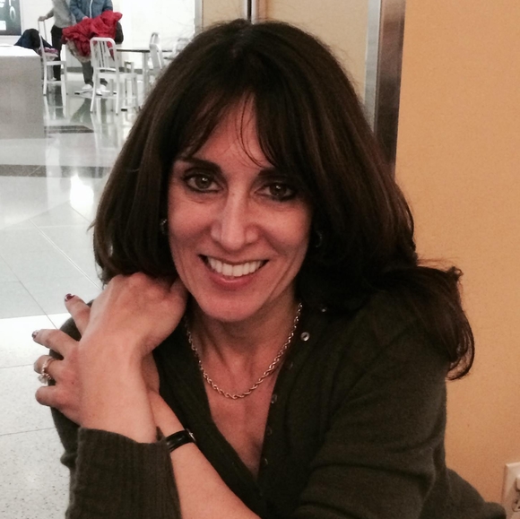 Profile Picture of Andrea Cataneo (@andicat0219) on Poshmark