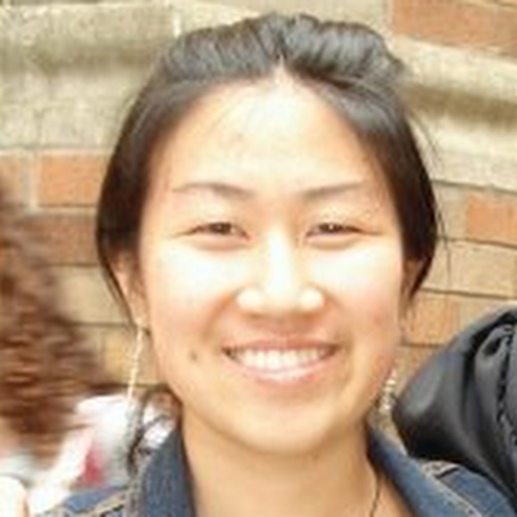 Profile Picture of Julia Chang (@jchang365) on Poshmark