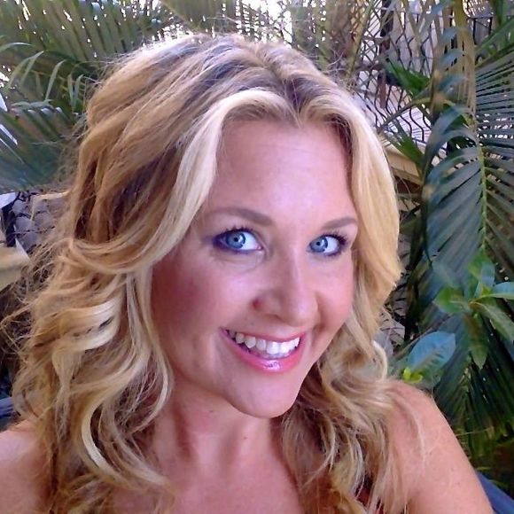 Profile Picture of Brandy Le roy (@brandyzelenka) on Poshmark