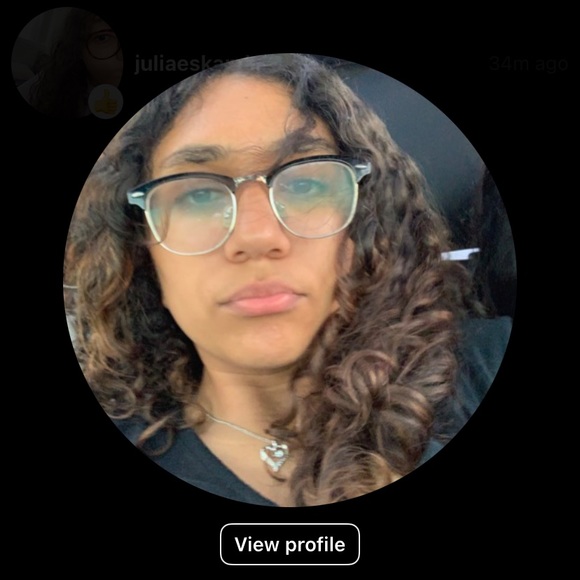 Profile Picture of Sherry Hanna (@sherryhanna579) on Poshmark