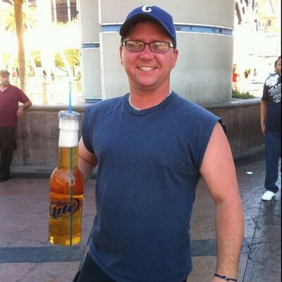 Profile Picture of Michael Stapleton (@MrStapes) on Twitter