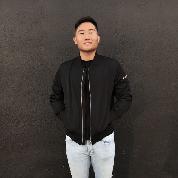 Profile Picture of Eric Ko (@koreanpapi) on Poshmark