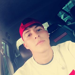 Profile Picture of Steven Espelber Montaña (@stevenespelber.montana) on Facebook