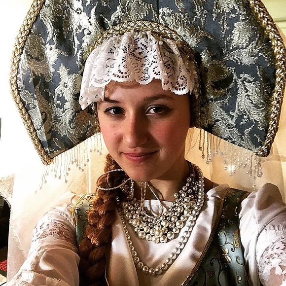 Profile Picture of Cleopatra Paparus (@petite_latte) on Poshmark