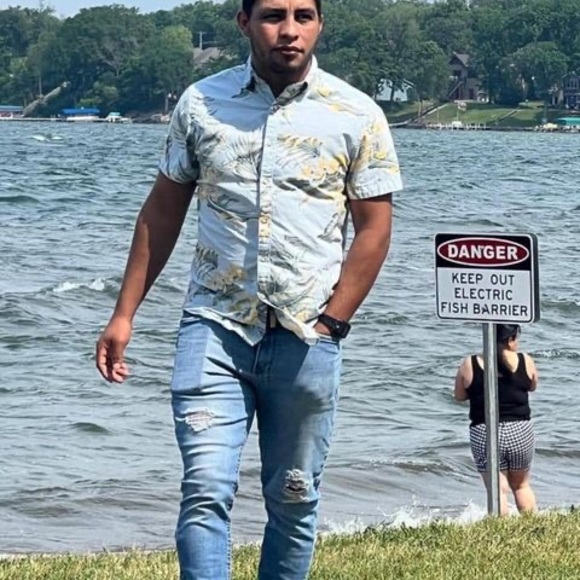 Profile Picture of Kevin Peralta (@kevinperalta168) on Poshmark