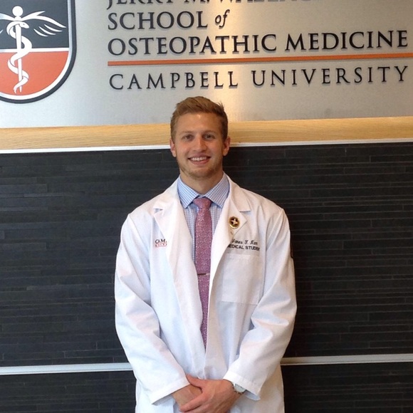 Profile Picture of James Nunn (@jamienunn40) on Poshmark