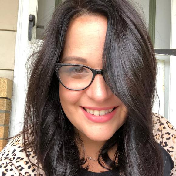 Profile Picture of Kerry ann Clapper (@kerryannf) on Poshmark
