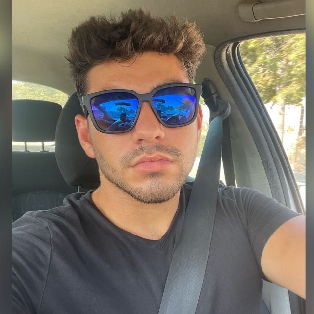 Profile Picture of   Alex Rocca 🌹 (@alexrocca_)... (@alexrocca_) on Tiktok
