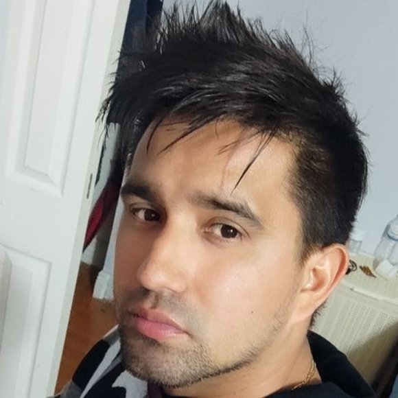 Profile Picture of Alejandro Iglesias matos (@alejandroigl828) on Poshmark