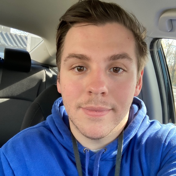 Profile Picture of Brian Brady (@brianbrady20) on Poshmark