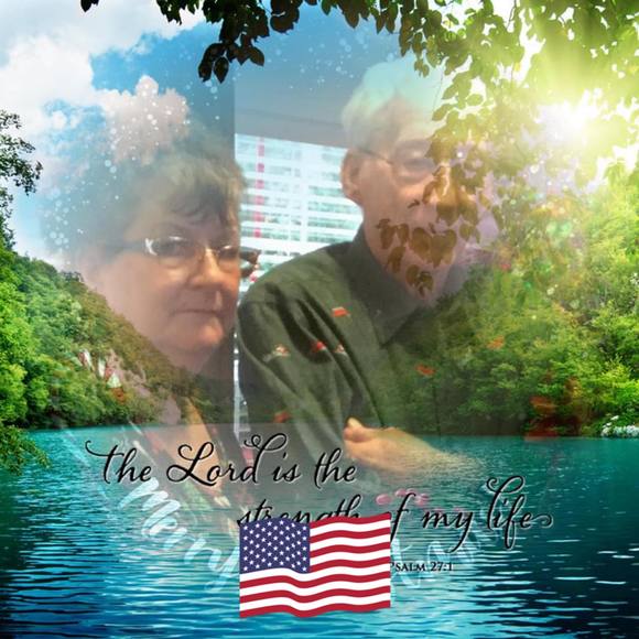 Profile Picture of Ruby Stone (@rubystone57) on Poshmark