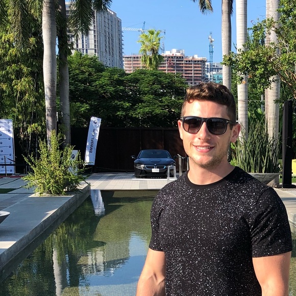 Profile Picture of Royce Boxer (@royceb) on Poshmark