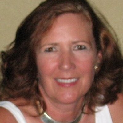 Profile Picture of Julienne Brown (@JulienneVB) on Twitter