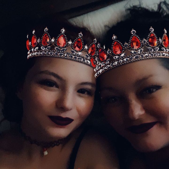 Profile Picture of Candice Kern😉😉 (@candice_987) on Tiktok