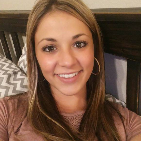 Profile Picture of Rebecca Mancuso (@beccaboo1929) on Poshmark