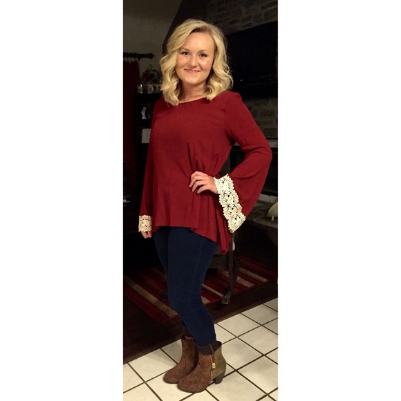 Profile Picture of Alyssa Cox (@alyssashane11) on Poshmark