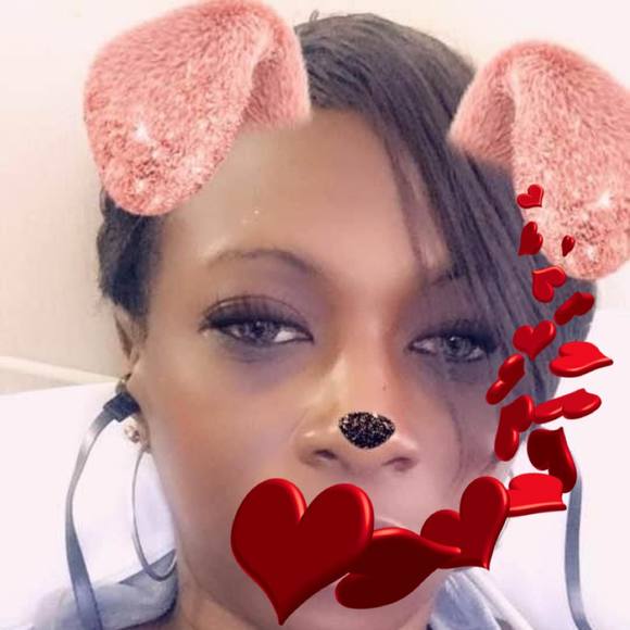 Profile Picture of Monica Walden (@monica_walden) on Poshmark