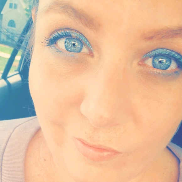 Profile Picture of Lori Sciabbarrasi (@lsciabba) on Poshmark