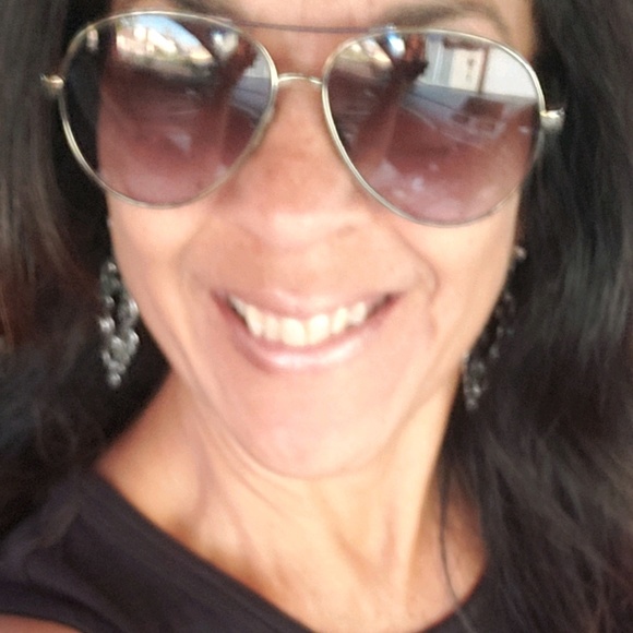Profile Picture of Cathy Salais (@salaisc) on Poshmark