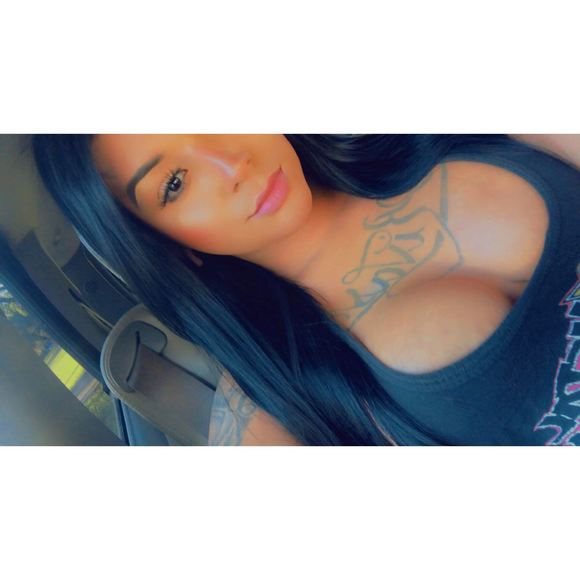 Profile Picture of Mia Rivas (@miarivas23) on Poshmark