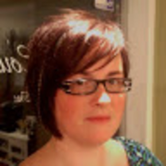 Profile Picture of Sarah Rust (@sarahrust291) on Poshmark
