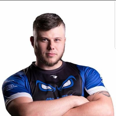 Profile Picture of Shawn COX (@FBiRonSight) on Twitter