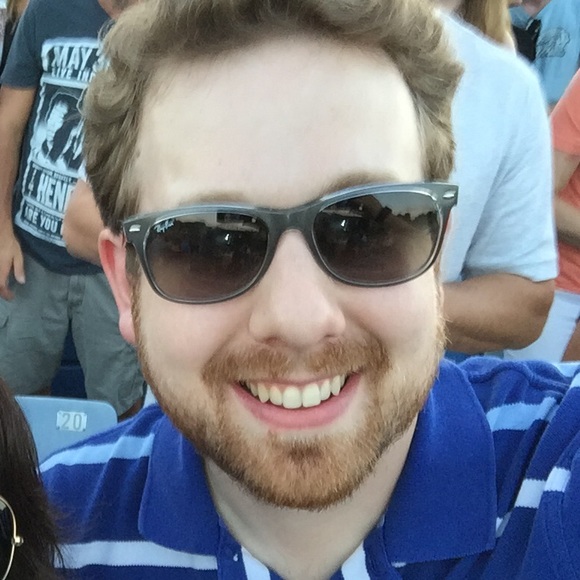 Profile Picture of Stuart Hall (@halls88789) on Poshmark