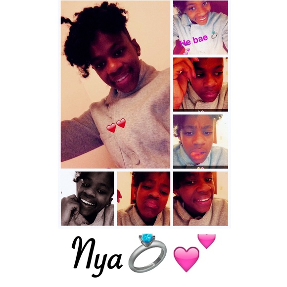 Profile Picture of Anya Koonce (@anyakoonce) on Poshmark