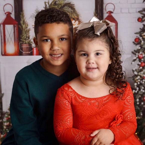 Profile Picture of Haley Jennings (@haleysj88) on Poshmark