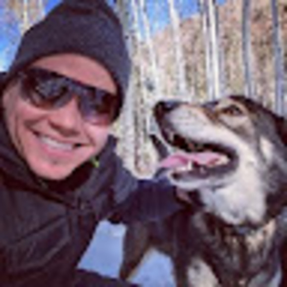 Ramon Lisojo - Poshmark Profile Picture of Ramon Lisojo (@thephoenix2012) on Poshmark