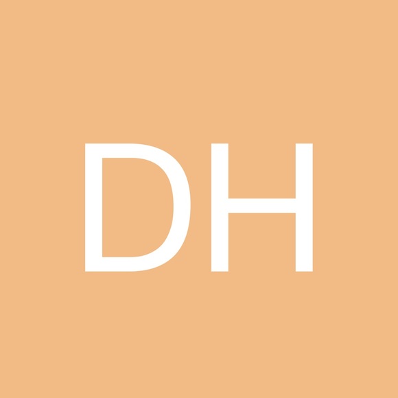 Profile Picture of Derek Holt (@dholt77) on Poshmark