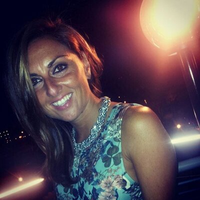 Profile Picture of Laura Tentoni (@LauraTentoni) on Twitter