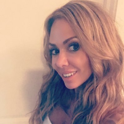 Profile Picture of Tina Linder (@tclinder) on Twitter