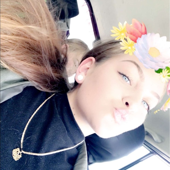 Profile Picture of Kylee Adamss (@kylee_adams) on Poshmark