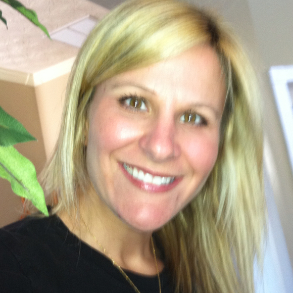 Profile Picture of Kim Yonker (@kimyonk2) on Poshmark