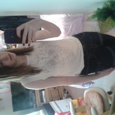 Profile Picture of Leahmichelle ♥ (@leahhearn96) on Twitter