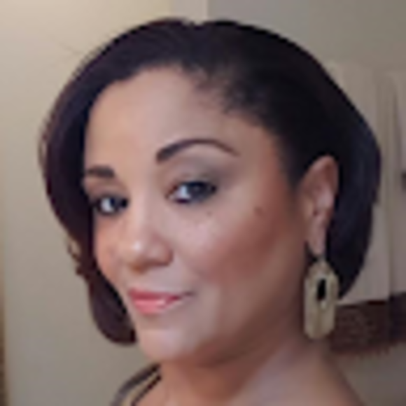 Profile Picture of Natalie Erkins (@natalieerkins) on Poshmark