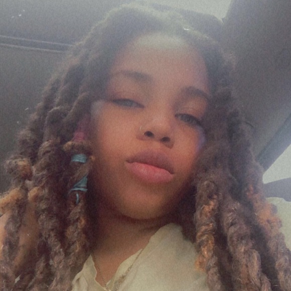 Profile Picture of Deanna Foushee (@deanna_foushee) on Poshmark