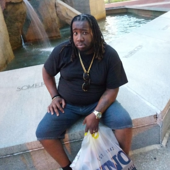 Profile Picture of Christian Browne (@browne2005) on Poshmark