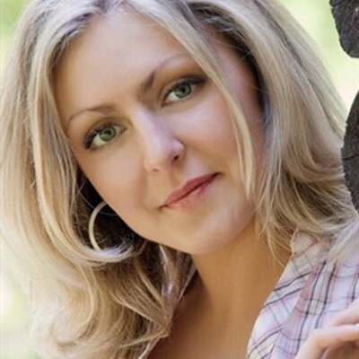 Profile Picture of Lisa Tanner (@TannerBabyGirl) on Twitter